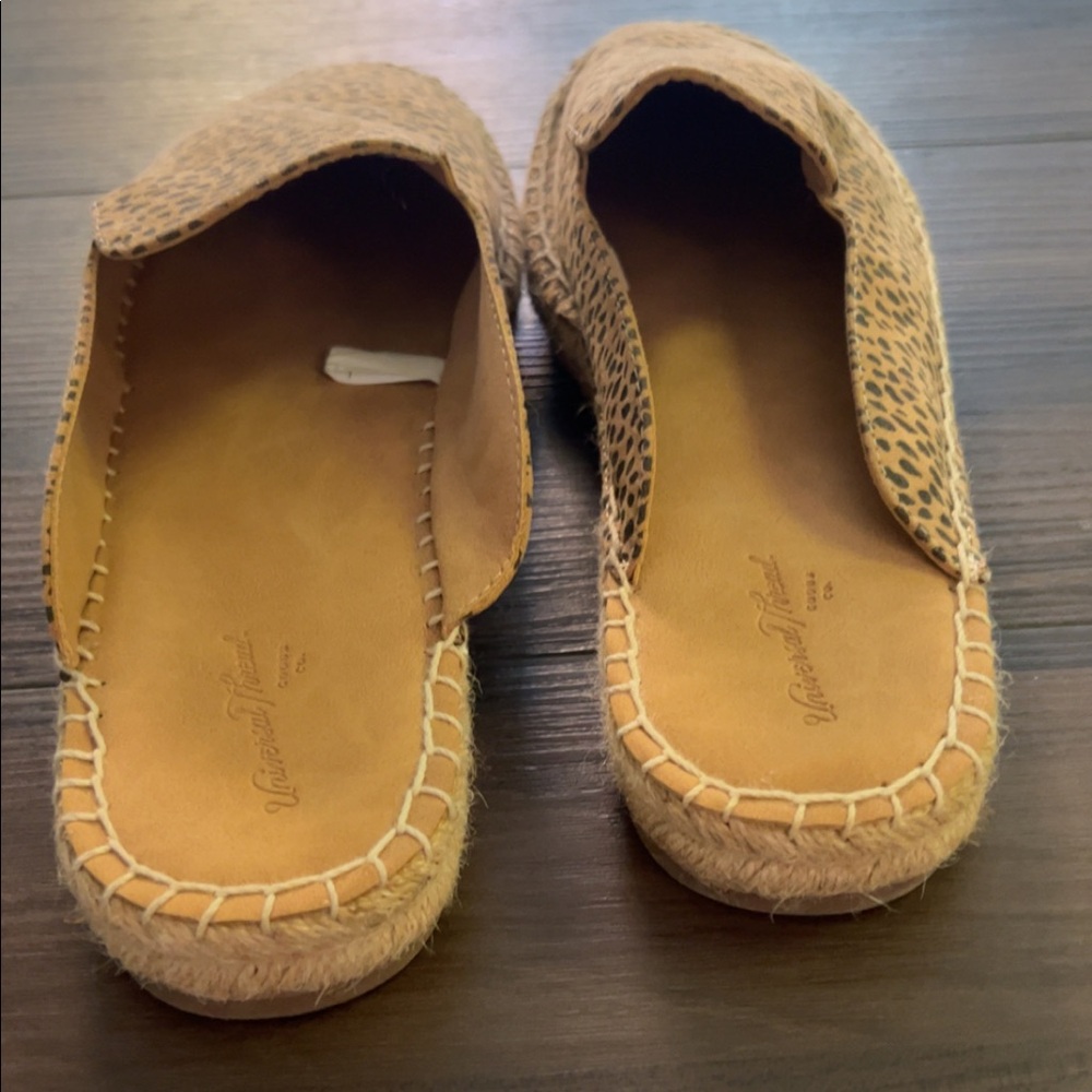 Leopard Slides - Picture 4 of 4